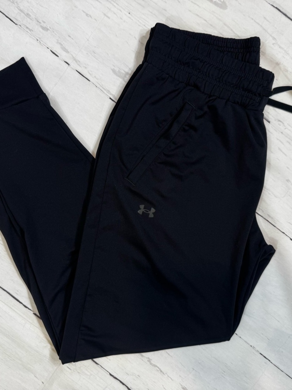 Under Armour Women’s Black Athletic Thin Joggers